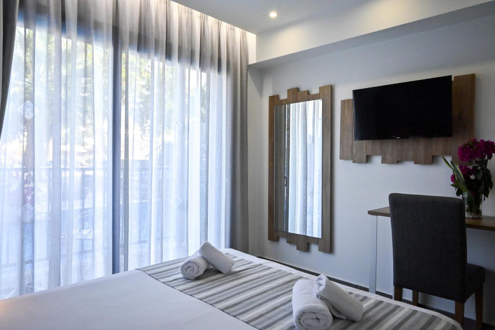 Pollis Hotel Khersónisos Eksteriør bilde