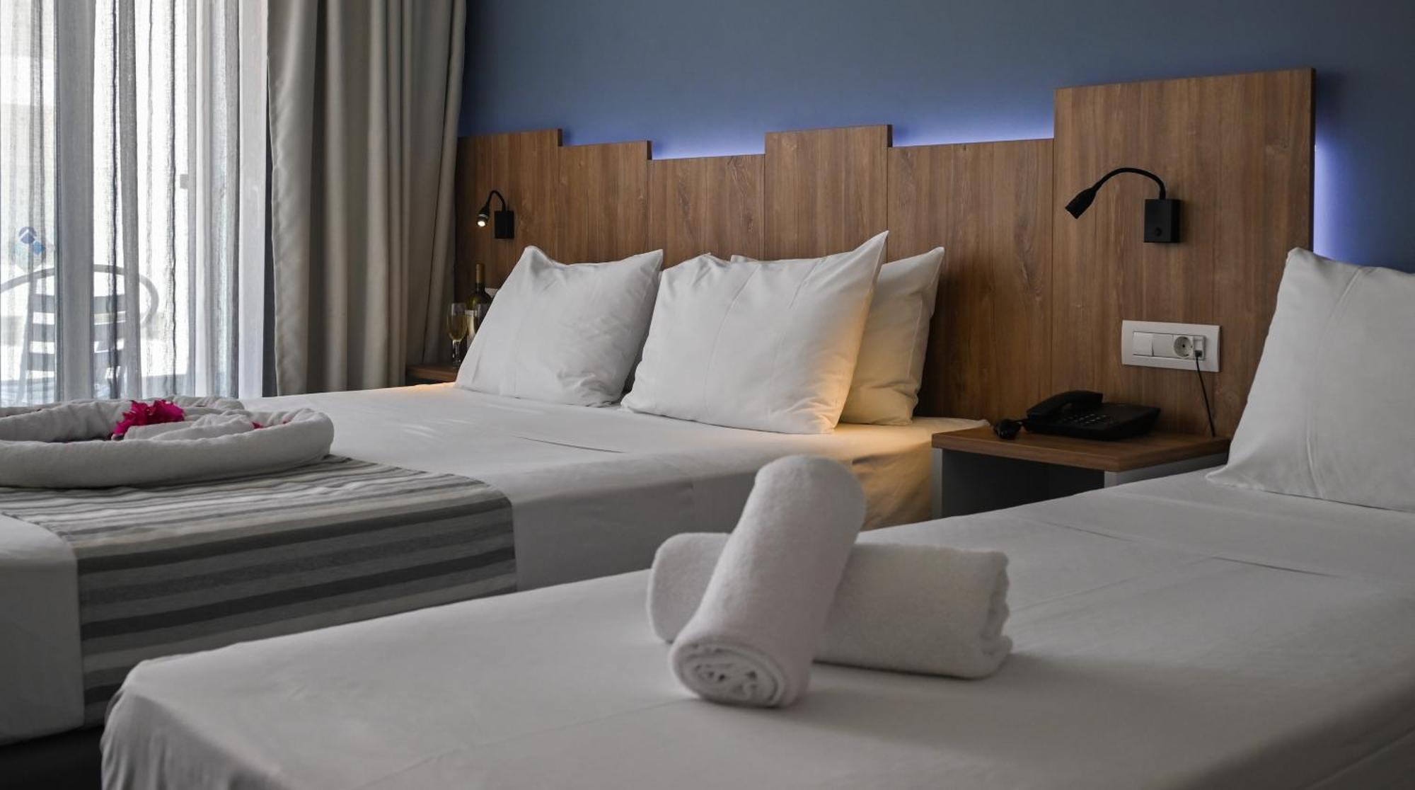 Pollis Hotel Khersónisos Eksteriør bilde