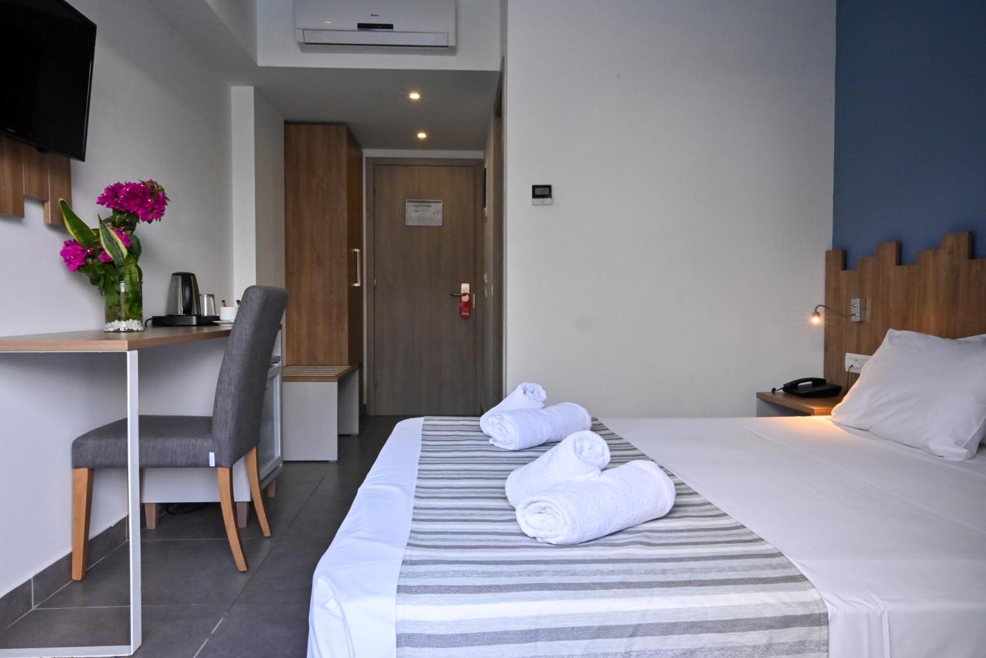 Pollis Hotel Khersónisos Eksteriør bilde